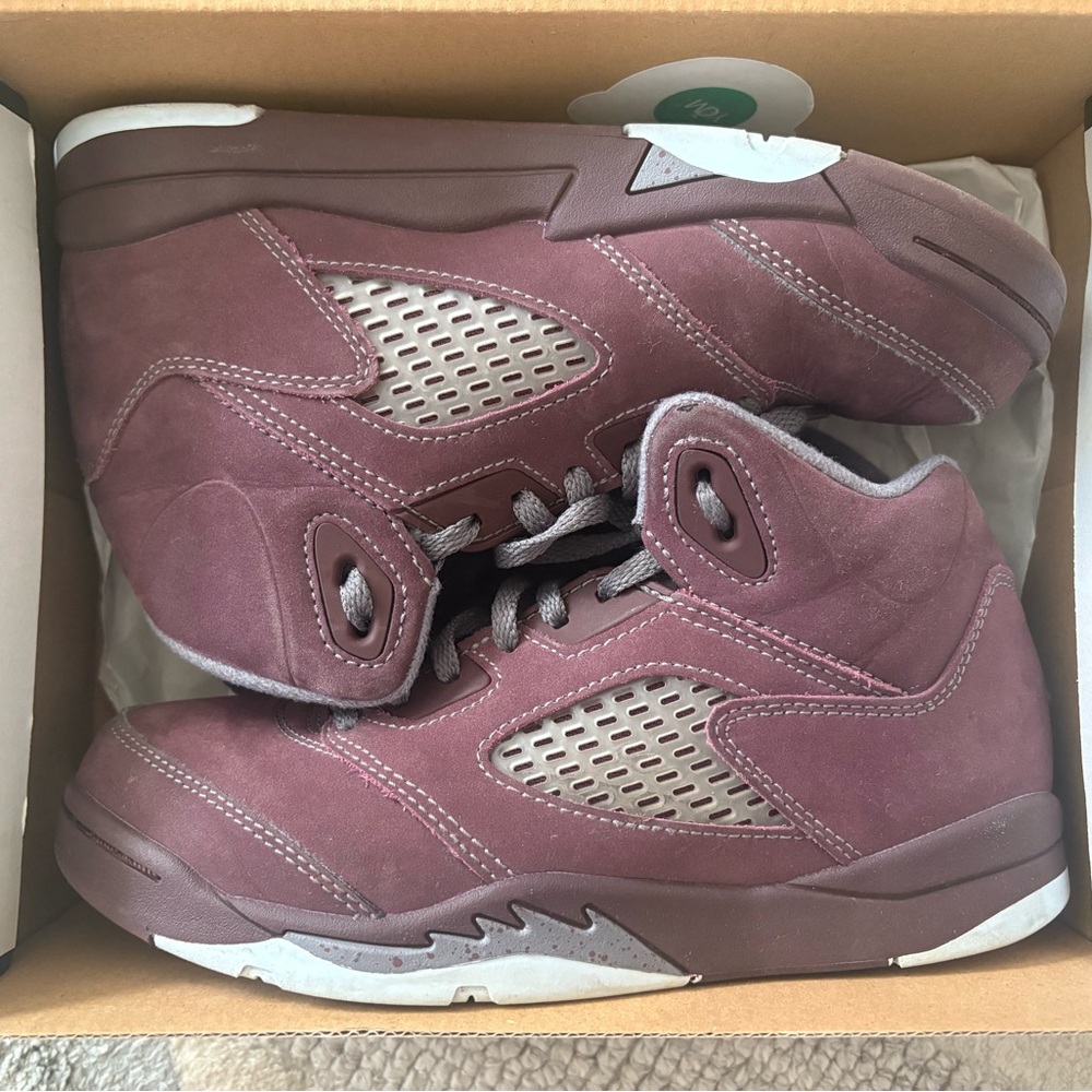 Burgundy and Grey High-Top Jordan 5 Retro SE (PS) Sneakers size 3Y